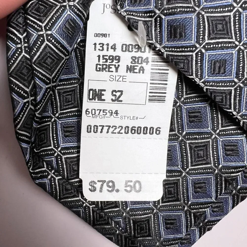 NWT JOS A Bank Men's necktie Signature Black & Blue Silk‎ Tie - Picture 4 of 5